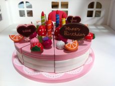 עוגת יום הולדת גדולה תוספות