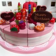 עוגת יום הולדת גדולה תוספות